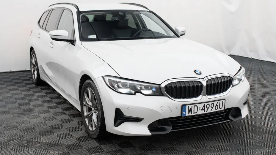BMW Seria 3 318i Sport Line aut