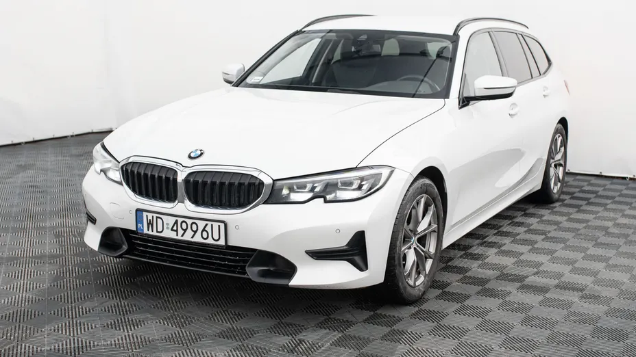 BMW Seria 3 318i Sport Line aut