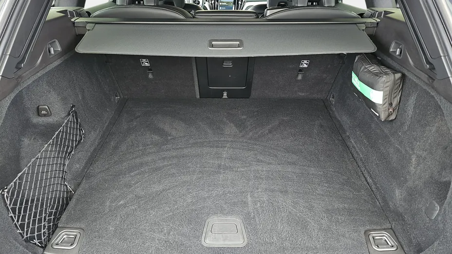 VOLVO XC60 XC60 B4 B Plus Dark aut