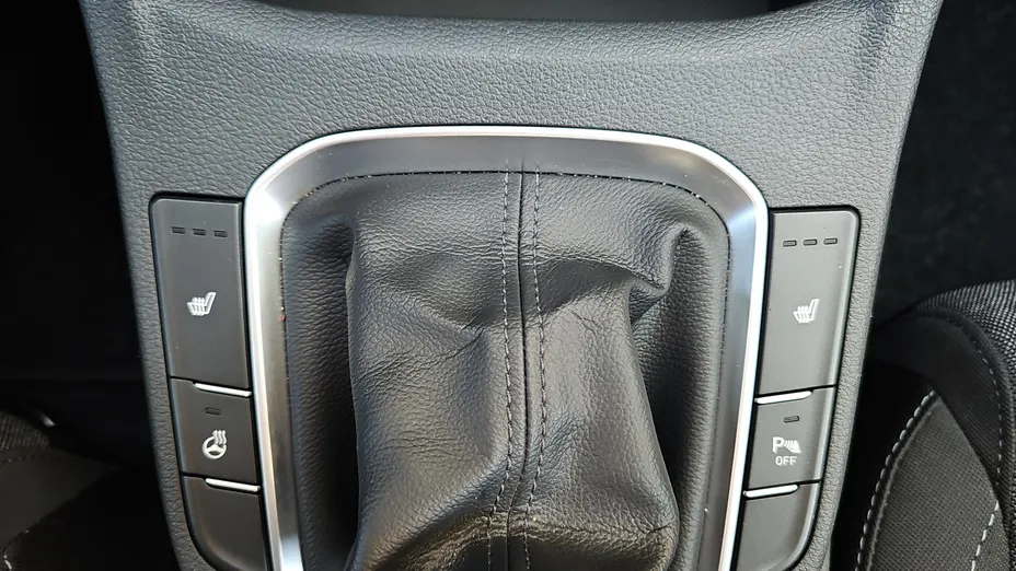 HYUNDAI i30 i30 1.0 T-GDI Smart