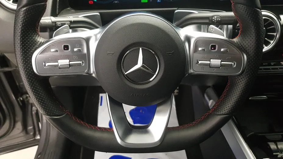 MERCEDES-BENZ EQB EQB 250 66.5kWh AMG