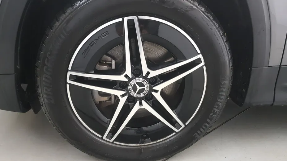 MERCEDES-BENZ EQB EQB 250 66.5kWh AMG