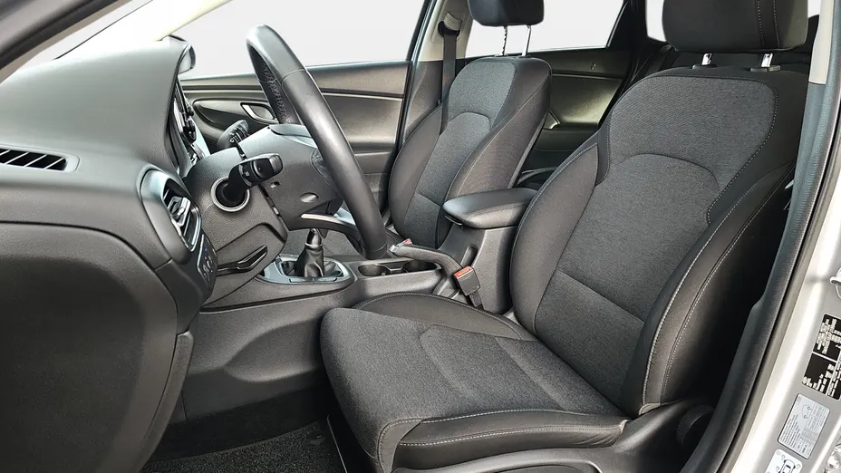 HYUNDAI i30 i30 1.0 T-GDI Smart