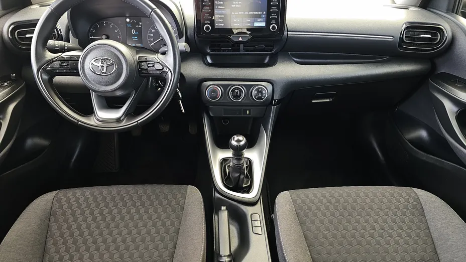 TOYOTA Yaris Yaris 1.5 Comfort