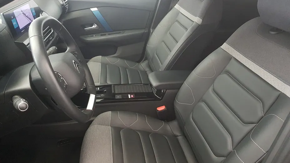 CITROEN C4 e-C4 EV136 50kWh Shine