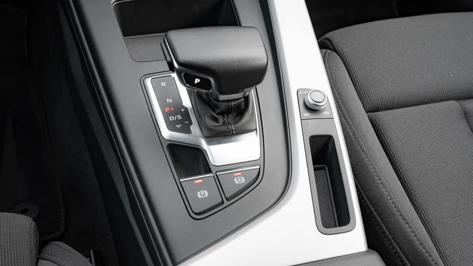 AUDI A4 A4 35 TFSI mHEV S tronic