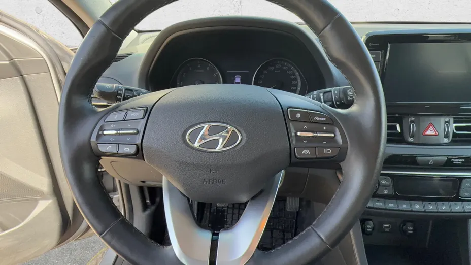 HYUNDAI i30 i30 1.5 DPI Smart