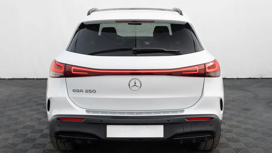 MERCEDES-BENZ EQA EQA 250 66.5kWh AMG Line