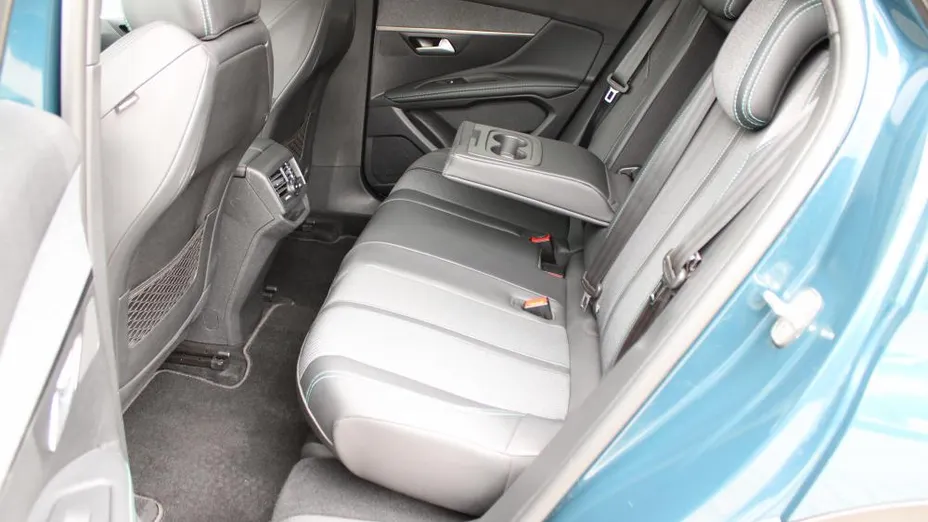 PEUGEOT 3008 3008 1.5 BlueHDi Allure Pack S&S EAT8