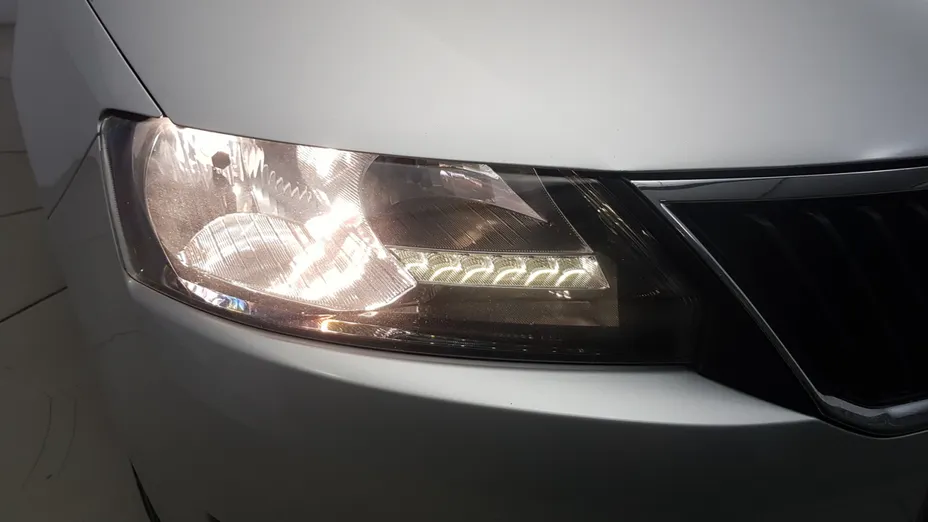 SKODA Rapid Rapid Spb. 1.0 TSI Ambition