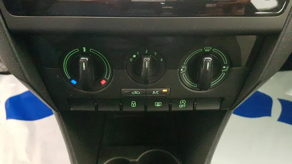 SKODA Rapid Rapid Spb. 1.0 TSI Ambition