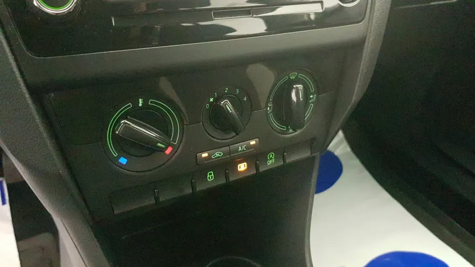 SKODA Rapid Rapid Spb. 1.0 TSI Ambition