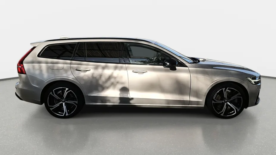 VOLVO V60 V60 B5 B AWD Plus Dark aut