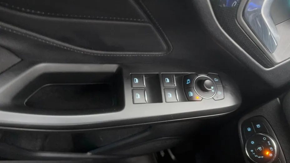 FORD Focus Focus 1.0 EcoBoost mHEV ST-Line X aut