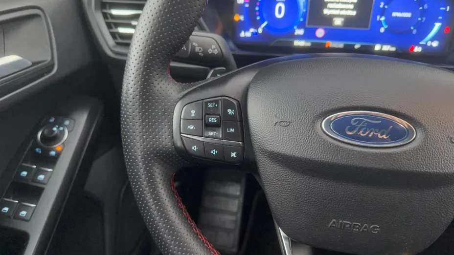 FORD Focus Focus 1.0 EcoBoost mHEV ST-Line X aut