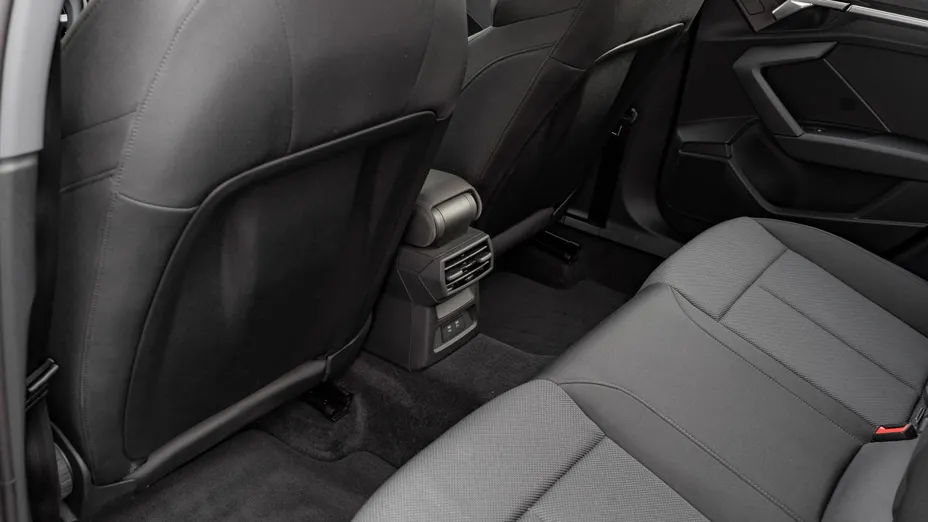 AUDI A3 A3 35 TFSI mHEV S Line S tronic