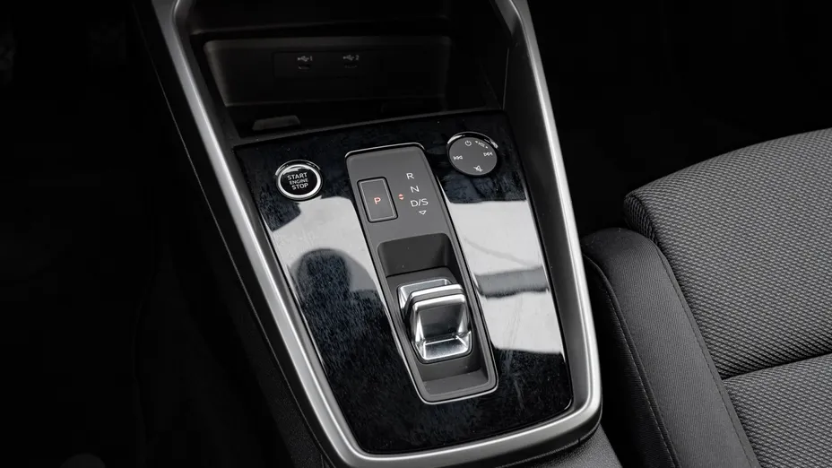 AUDI A3 A3 35 TFSI mHEV S Line S tronic