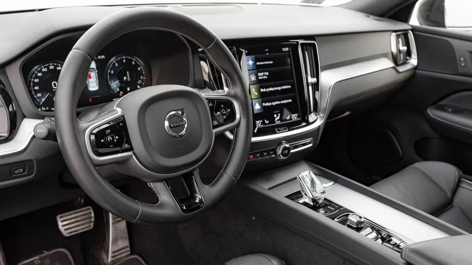 VOLVO S60 S60 B4 B R-Design aut