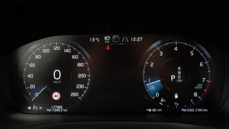 VOLVO S60 S60 B4 B R-Design aut