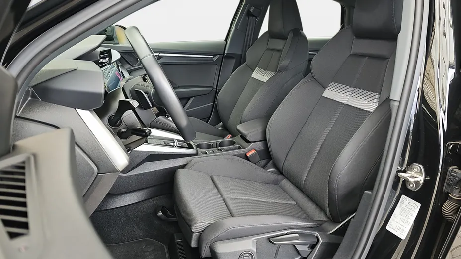 AUDI A3 A3 35 TFSI mHEV S Line S tronic