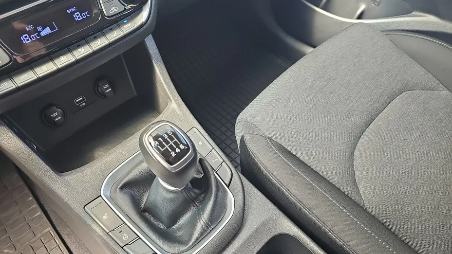 HYUNDAI i30 i30 1.5 DPI Smart