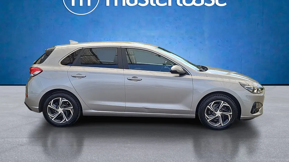 HYUNDAI i30 i30 1.5 DPI Smart