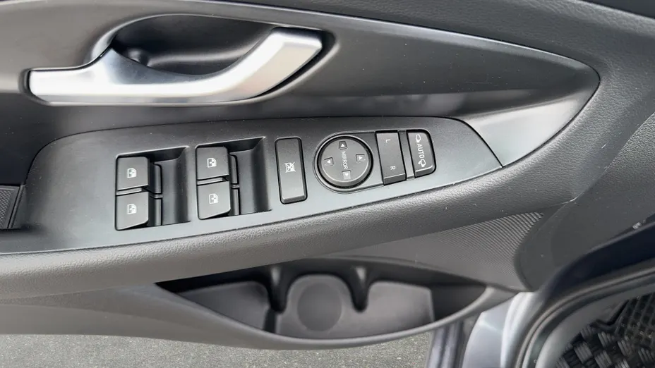 HYUNDAI i30 i30 1.5 DPI Comfort