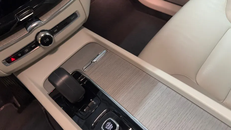 VOLVO XC60 XC60 B5 B AWD Core aut