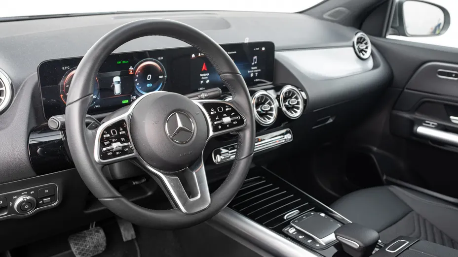 MERCEDES-BENZ EQA EQA 250 66.5kWh Progressive