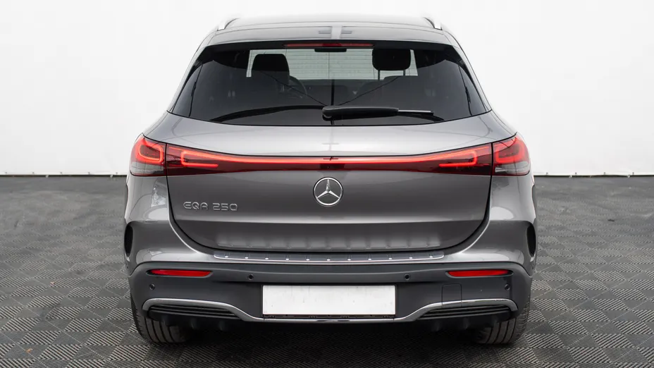MERCEDES-BENZ EQA EQA 250 66.5kWh AMG Line