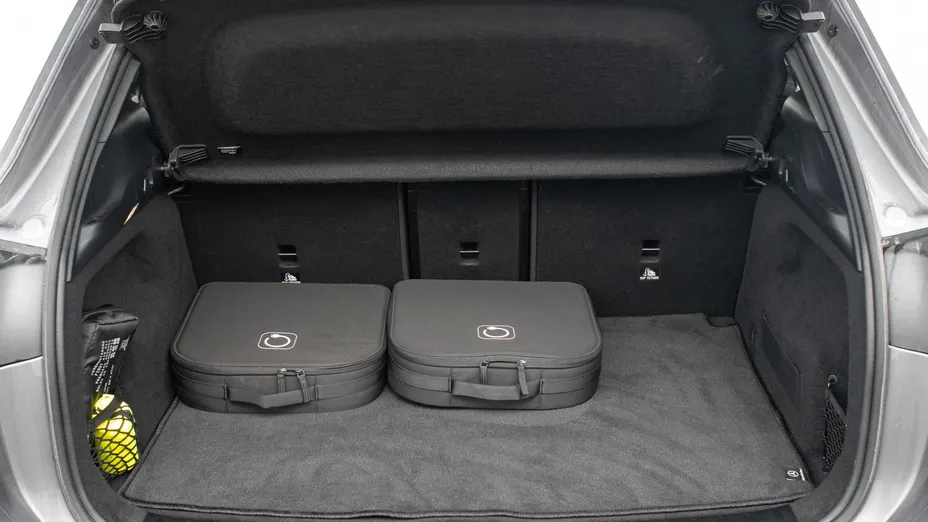 MERCEDES-BENZ EQA EQA 250 66.5kWh AMG Line