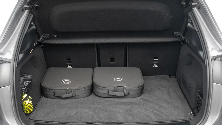 MERCEDES-BENZ EQA EQA 250 66.5kWh AMG Line