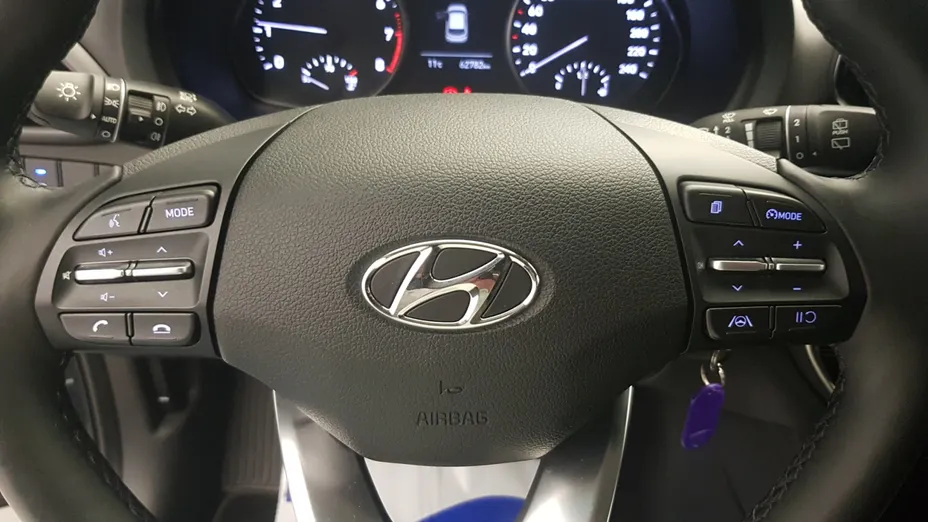 HYUNDAI i30 i30 1.0 T-GDI Smart