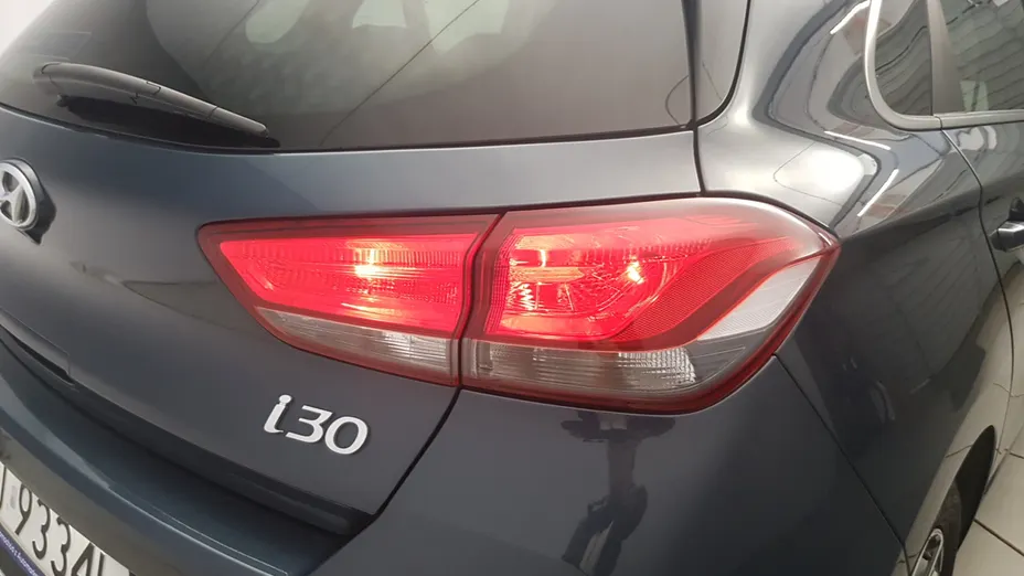 HYUNDAI i30 i30 1.0 T-GDI Smart