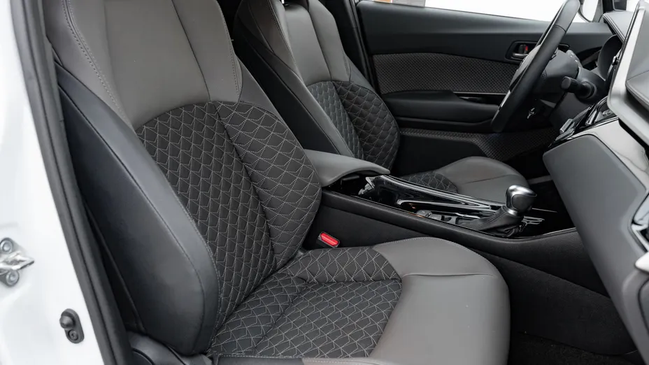 TOYOTA C-HR C-HR 1.8 Hybrid GPF Executive