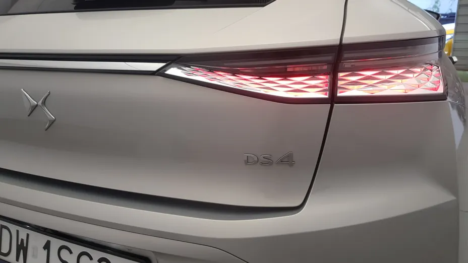 DS DS4 DS 4 1.6 E-Tense Rivoli aut