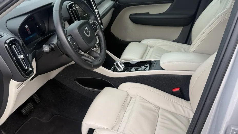 VOLVO XC40 XC40 B3 Plus Bright aut