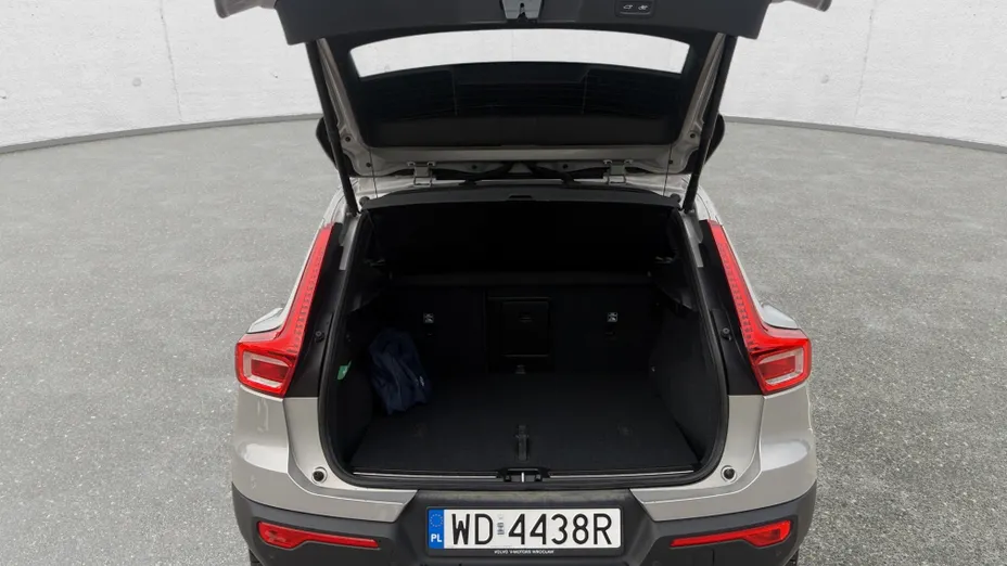 VOLVO XC40 XC40 B3 Plus Bright aut