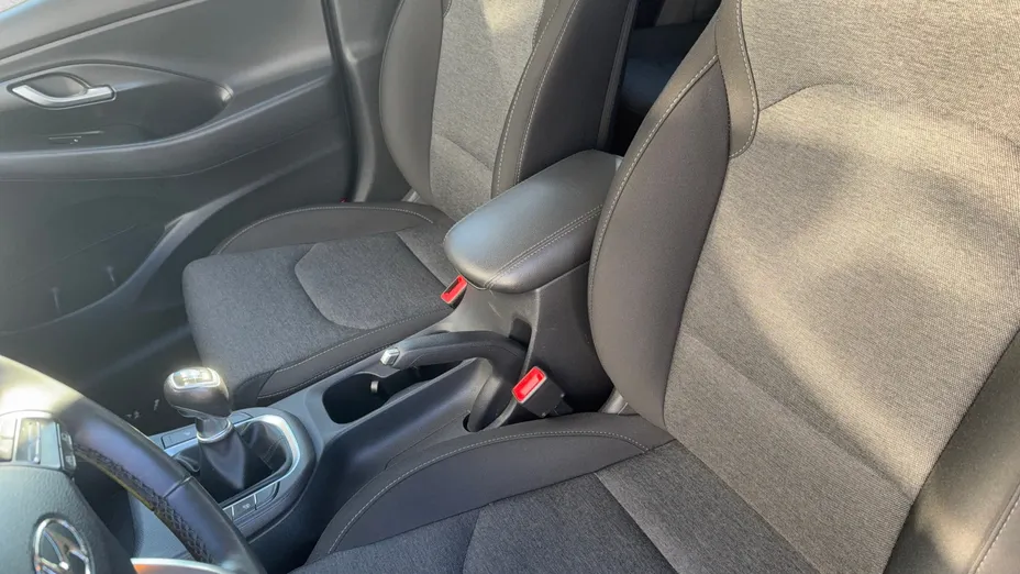 HYUNDAI i30 i30 1.0 T-GDI Smart