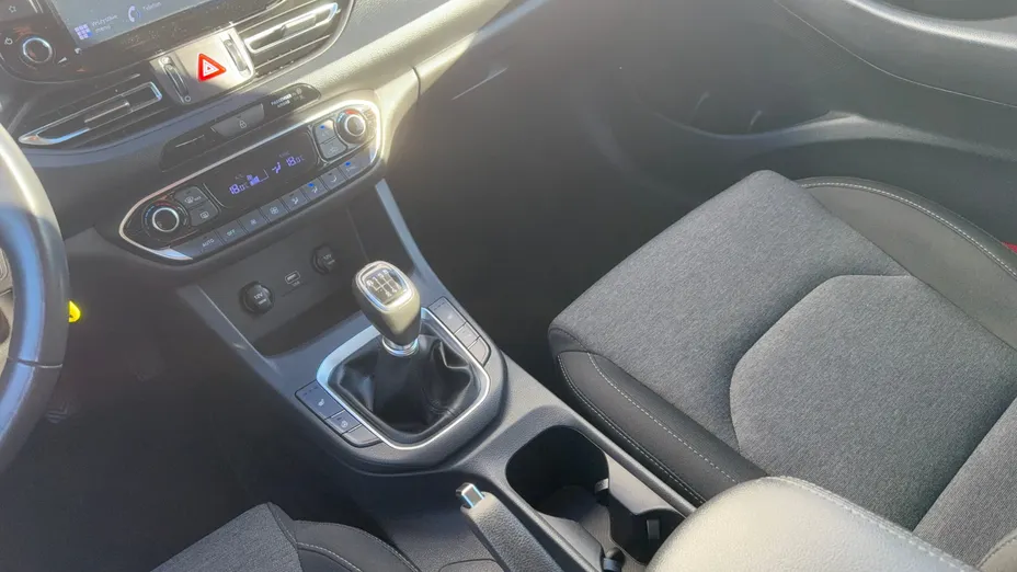 HYUNDAI i30 i30 1.0 T-GDI Smart