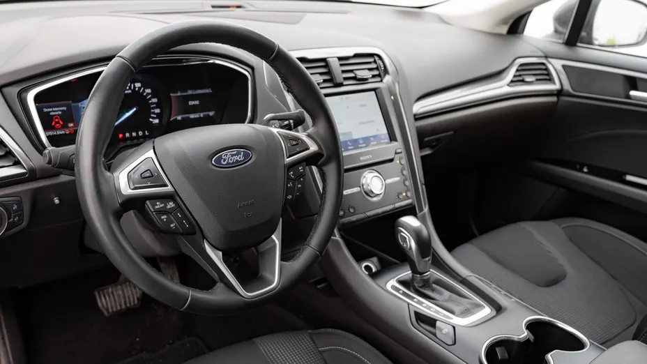 FORD Mondeo Mondeo 2.0 Hybrid Titanium