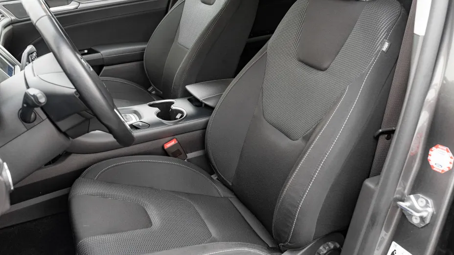 FORD Mondeo Mondeo 2.0 Hybrid Titanium