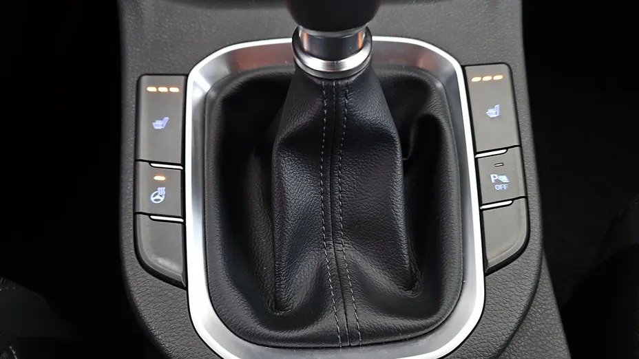 HYUNDAI i30 i30 1.0 T-GDI Smart