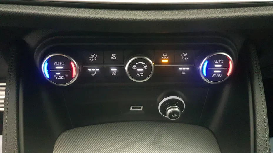 ALFA ROMEO Stelvio Stelvio 2.0 Turbo Veloce Q4 aut