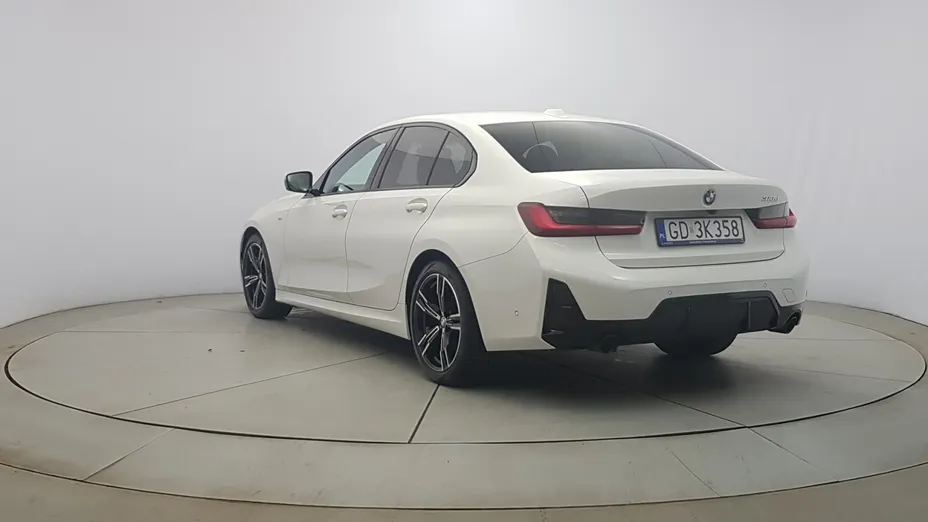 BMW Seria 3 318d mHEV M Sport aut