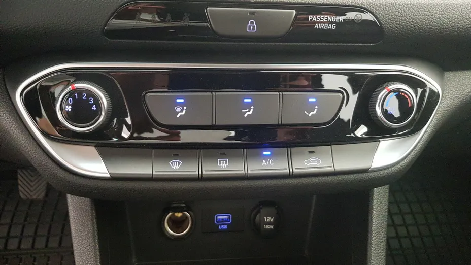 HYUNDAI i30 i30 1.0 T-GDI Modern