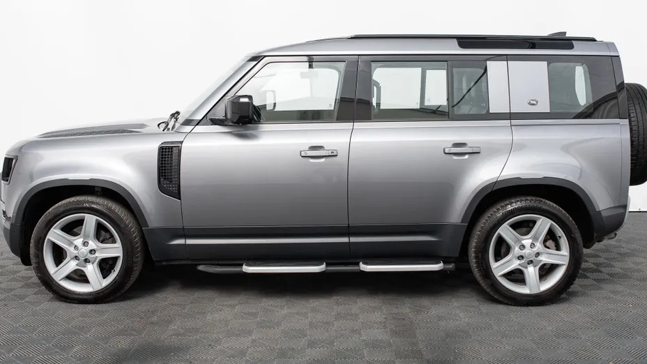 LAND ROVER Defender Defender 110 3.0 D250 mHEV SE