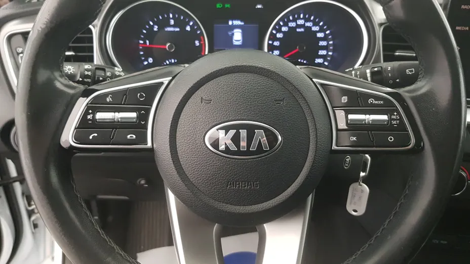 KIA Cee'd Ceed 1.6 CRDi SCR M