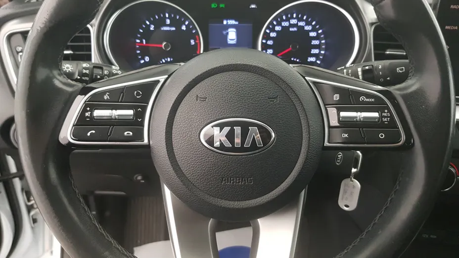 KIA Cee'd Ceed 1.6 CRDi SCR M