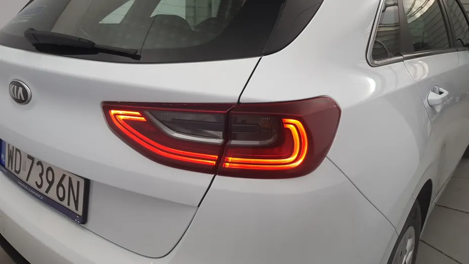 KIA Cee'd Ceed 1.6 CRDi SCR M